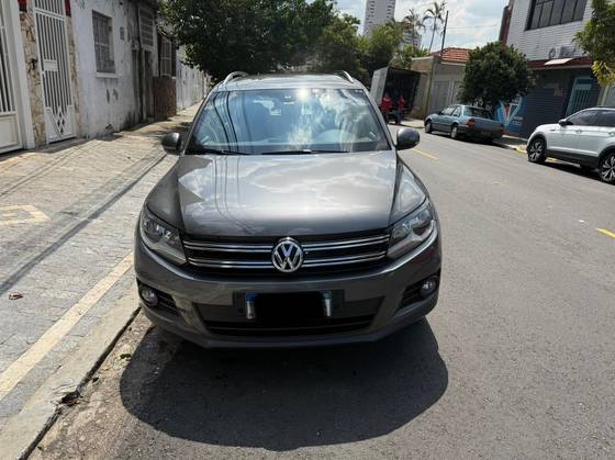 VOLKSWAGEN TIGUAN 2.0 TSI 16V TURBO GASOLINA 4P TIPTRONIC VOLKSWAGEN TIGUAN 2.0 TSI 16V TURBO GASOLINA 4P TIPTRONIC